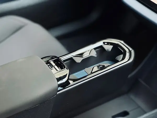 Volvo EX30 - Imagem 7