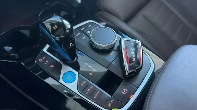 BMW IX3 - Imagem 9