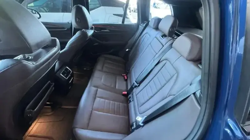 BMW IX3 - Imagem 7