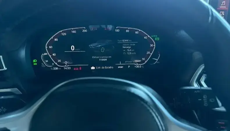 BMW IX3 - Imagem 11