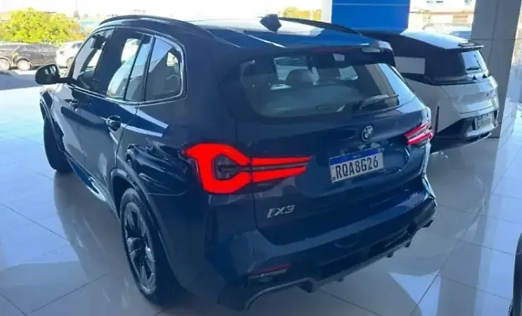 BMW IX3 - Imagem 4