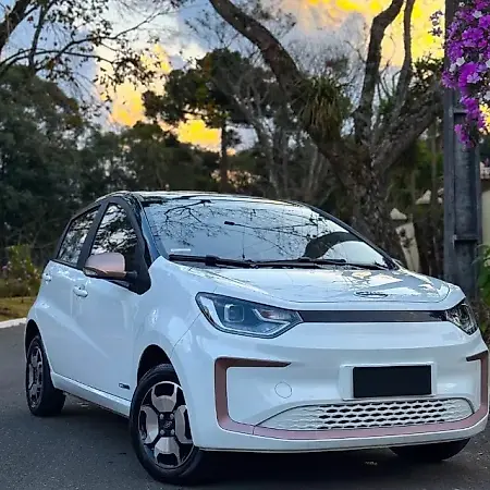 JAC E-JS1 - Imagem 2