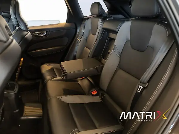 Volvo Xc60 Recharge Plug-in Hybrid - Imagem 19