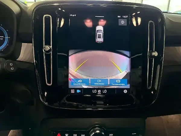 Volvo XC40 Recharge - Imagem 7