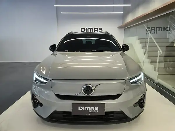 Volvo XC40 Recharge - Imagem 2