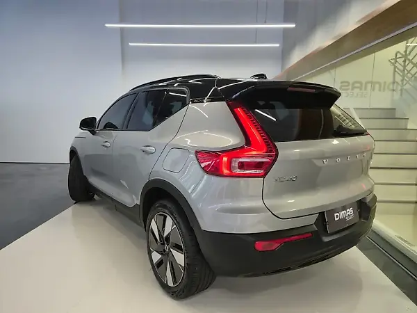 Volvo XC40 Recharge - Imagem 3