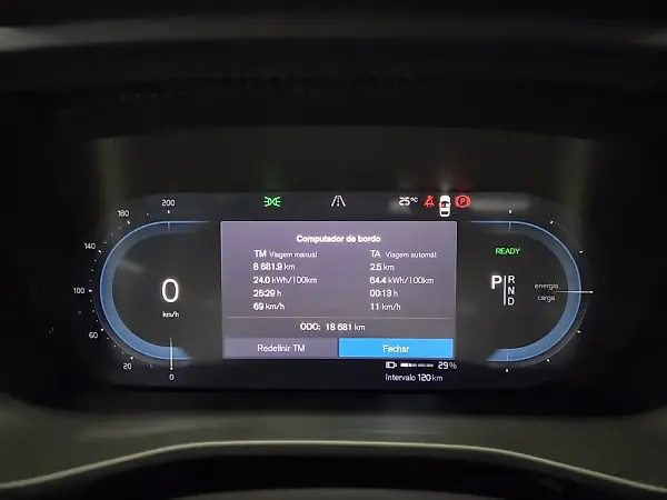 Volvo XC40 Recharge - Imagem 13