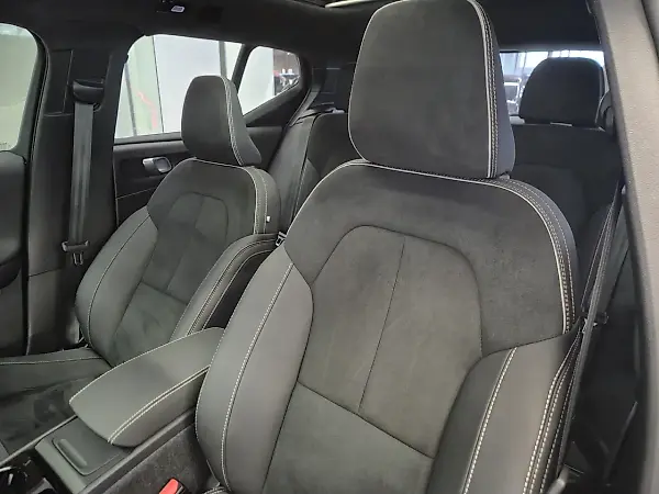 Volvo XC40 Recharge - Imagem 18