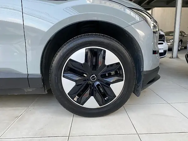 Volvo EX30 - Imagem 3