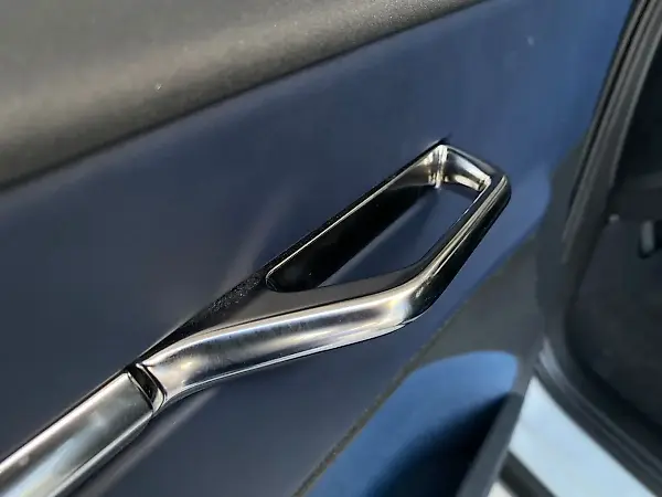 Volvo EX30 - Imagem 10