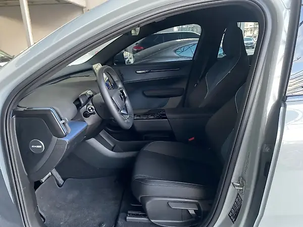 Volvo EX30 - Imagem 13
