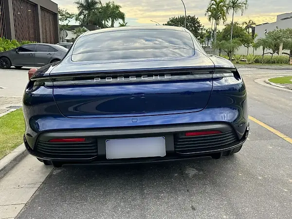 Porsche Taycan - Imagem 2