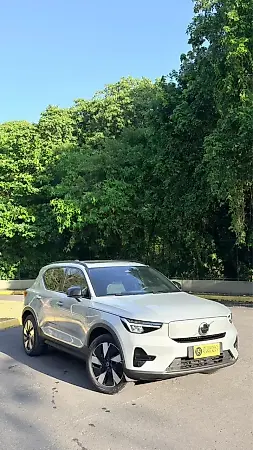 Volvo EX40 - Imagem 1