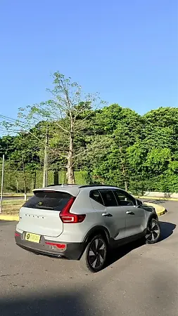 Volvo EX40 - Imagem 4