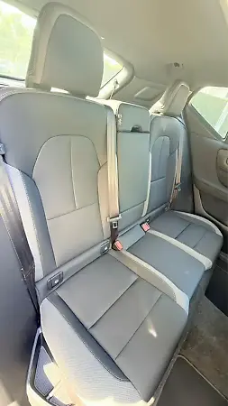 Volvo EX40 - Imagem 10