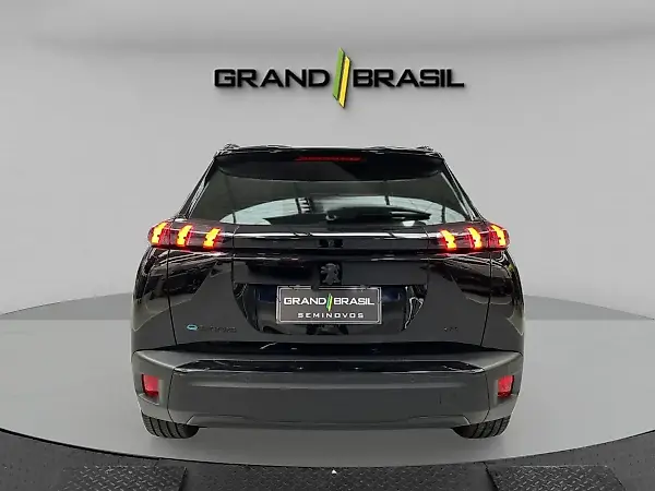 Peugeot E-2008 - Imagem 4