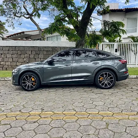 Audi E-tron - Imagem 1