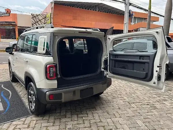 Chevrolet Spark Euv - Imagem 11