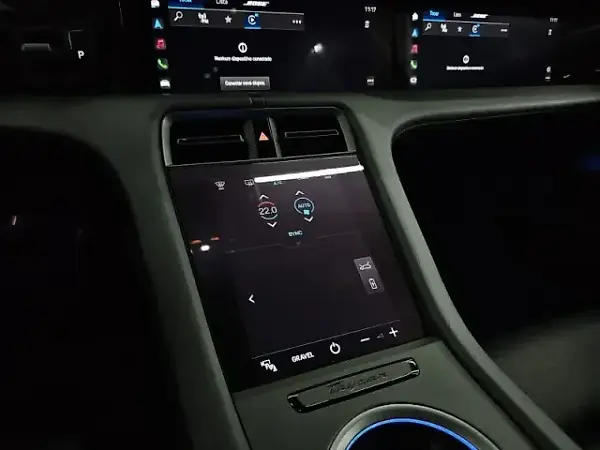 Porsche Taycan - Imagem 12