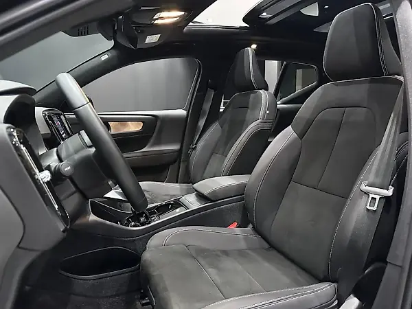 Volvo XC40 Recharge - Imagem 6
