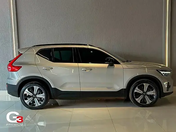 Volvo XC40 Recharge - Imagem 4
