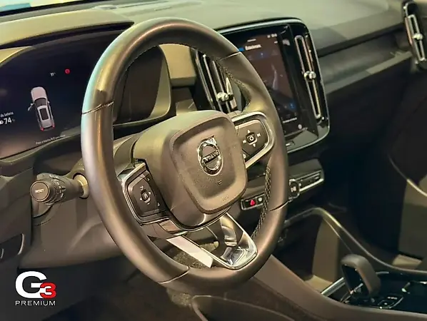 Volvo XC40 Recharge - Imagem 9