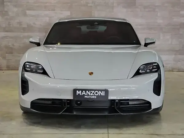 Porsche Taycan - Imagem 5