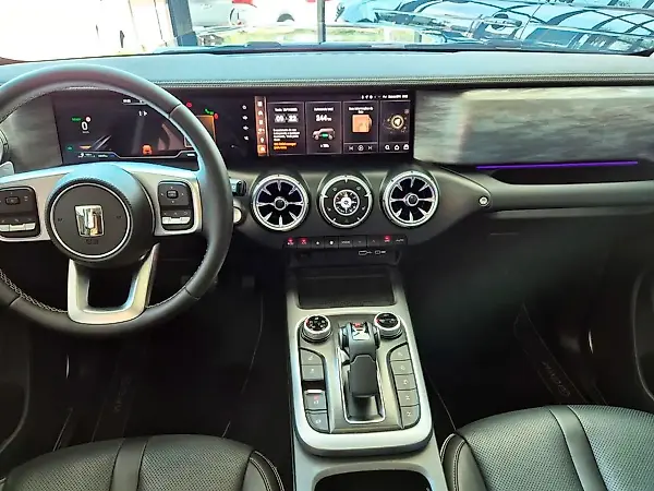 GWM Tank 300 Plug-in Hybrid - Imagem 11