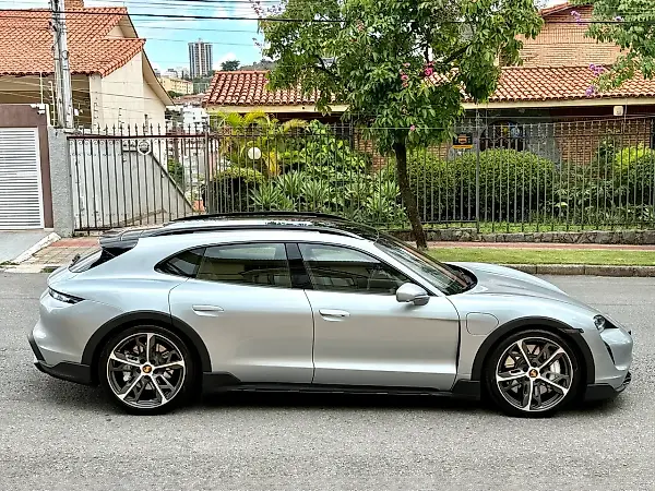 Porsche Taycan - Imagem 5