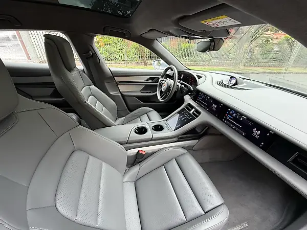 Porsche Taycan - Imagem 15