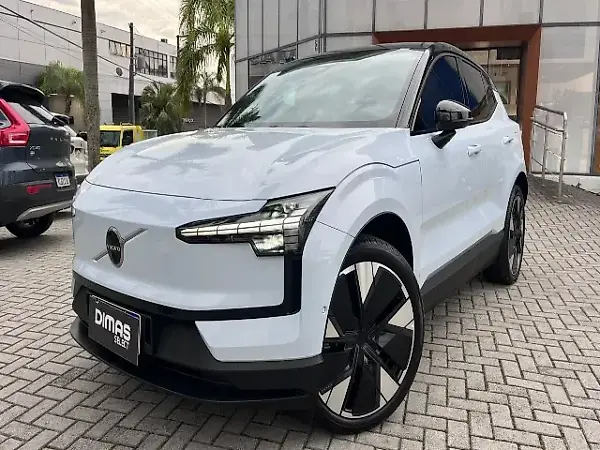 Volvo EX30 - Imagem 1