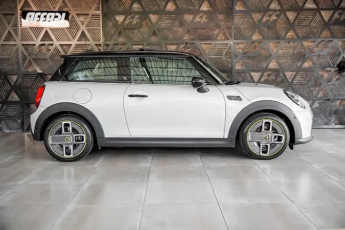 Mini Cooper SE - Imagem 3