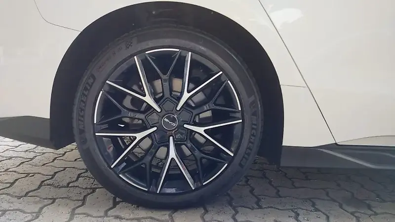 BYD Han - Imagem 6