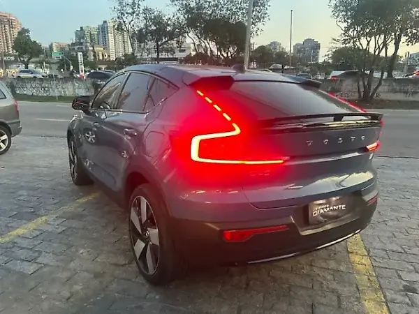 Volvo C40 Recharge - Imagem 5