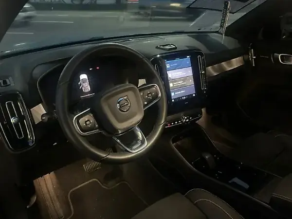 Volvo C40 Recharge - Imagem 9