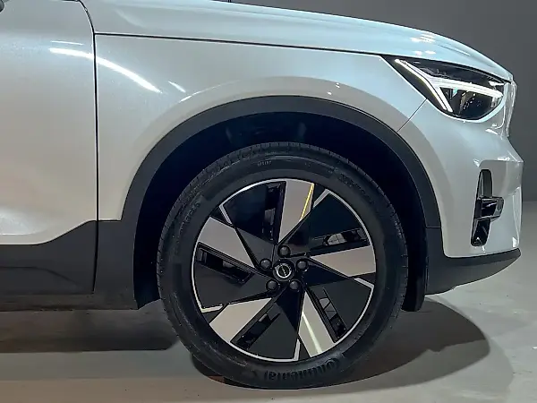 Volvo C40 Recharge - Imagem 8
