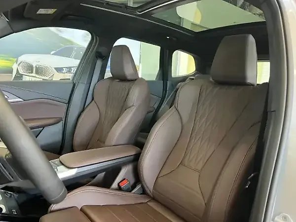 BMW IX1 - Imagem 6