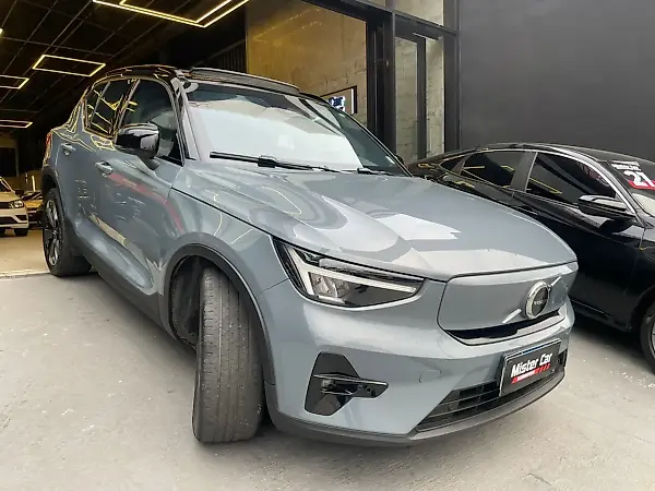 Volvo XC40 Recharge - Imagem 6