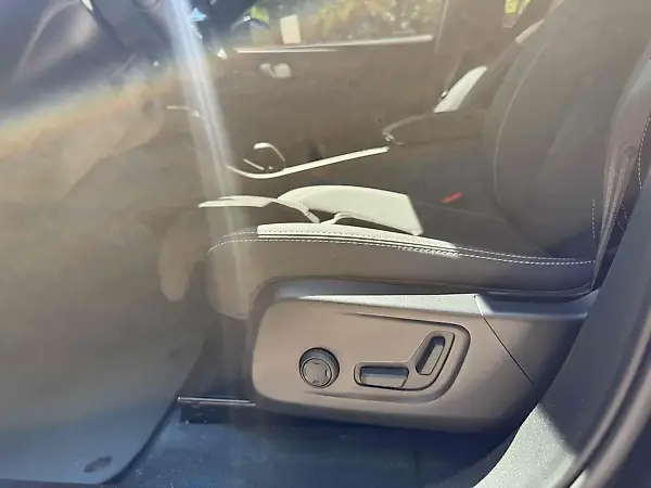 Volvo C40 Recharge - Imagem 17