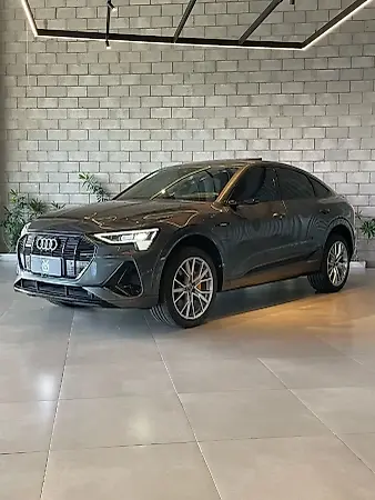 Audi E-tron S Sportback - Imagem 1
