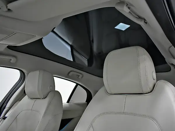 Jaguar I-pace - Imagem 9