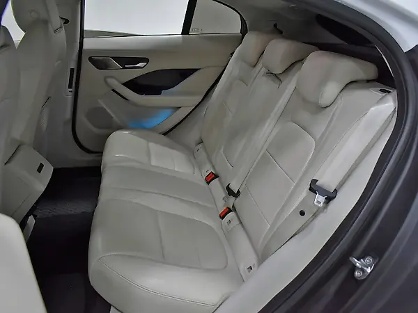 Jaguar I-pace - Imagem 8