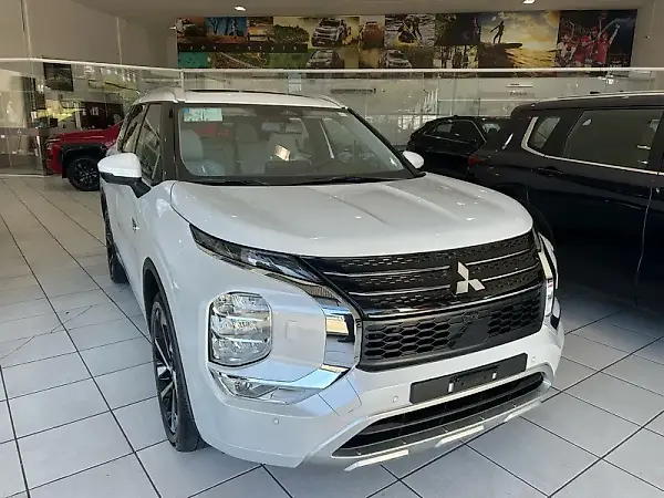 Mitsubishi Outlander Plug-in Hybrid - Imagem 5