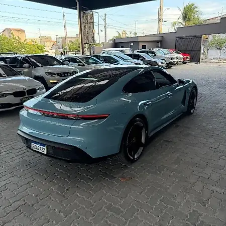 Porsche Taycan - Imagem 3