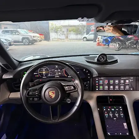 Porsche Taycan - Imagem 7