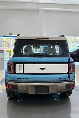 Chevrolet Spark Euv - Imagem 3