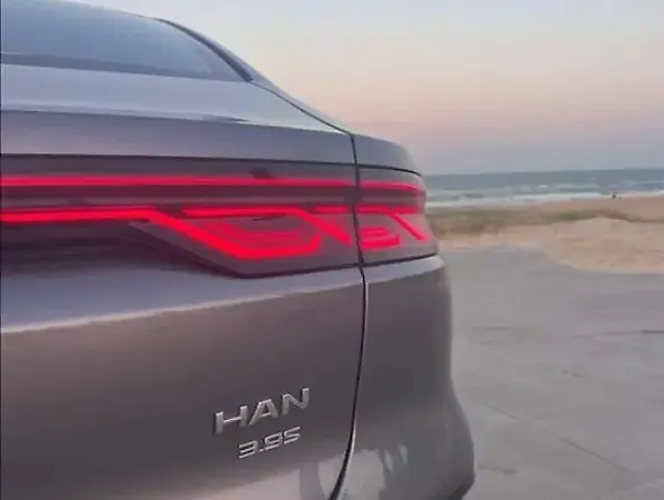 BYD Han - Imagem 15