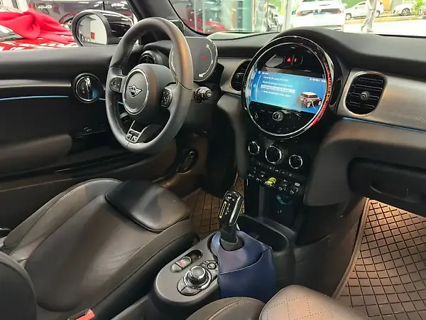 Mini Cooper SE - Imagem 10