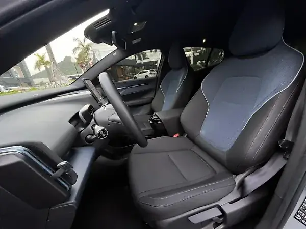 Volvo EX30 - Imagem 11