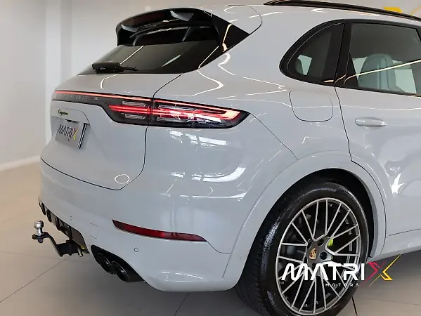 Porsche Cayenne E-hybrid - Imagem 6
